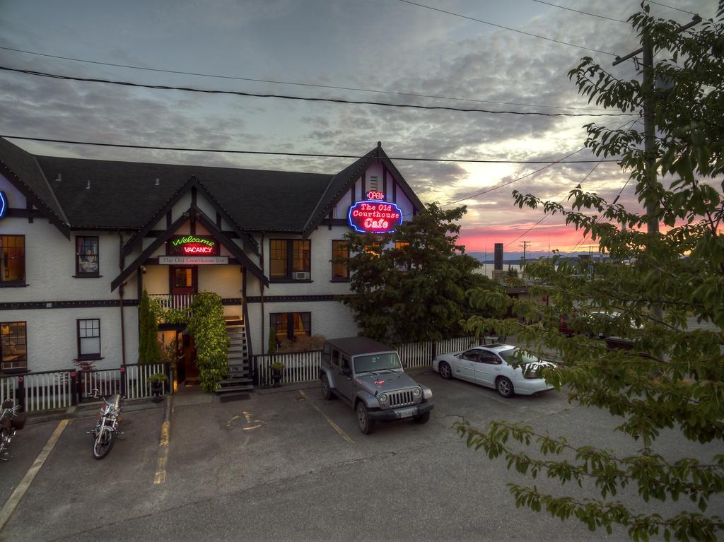 The Old Courthouse Inn Powell River Exterior photo