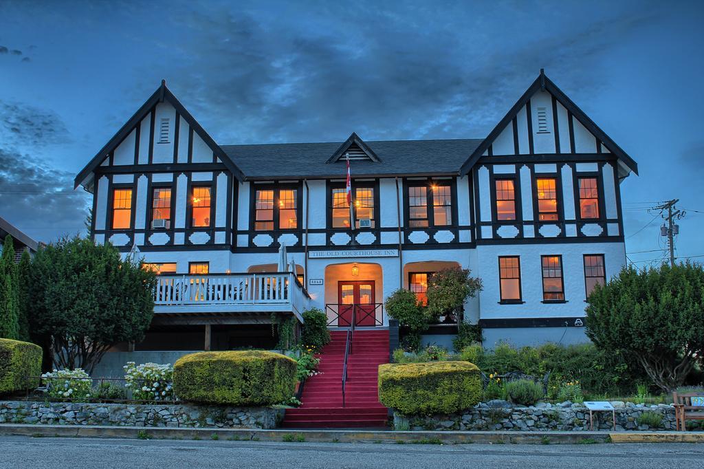 The Old Courthouse Inn Powell River Exterior photo