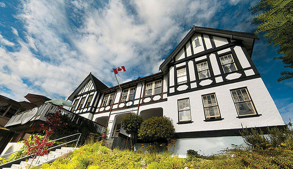 The Old Courthouse Inn Powell River Exterior photo